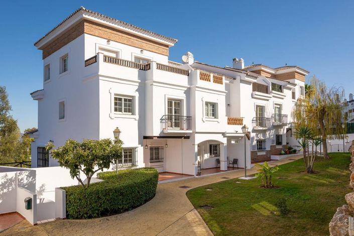 Image No.4-4 Bed House for sale