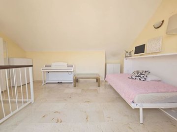 r5383825-destination-marbella-image-12