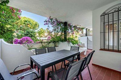 r5070676-destination-marbella-image-1