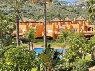 r5346175-destination-marbella-image-2