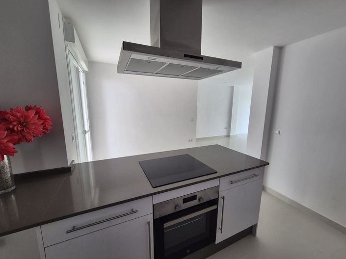 Image No.12-3 Bed Apartment for sale