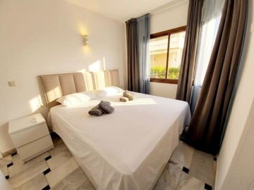 r5386765-destination-marbella-image-6