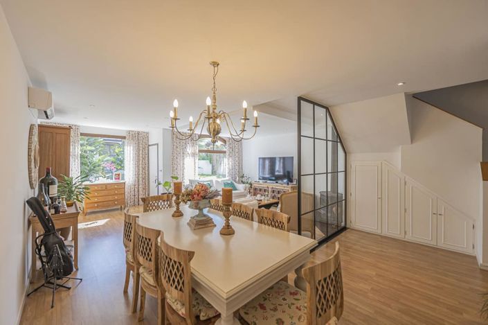 Image No.8-2 Bed House for sale