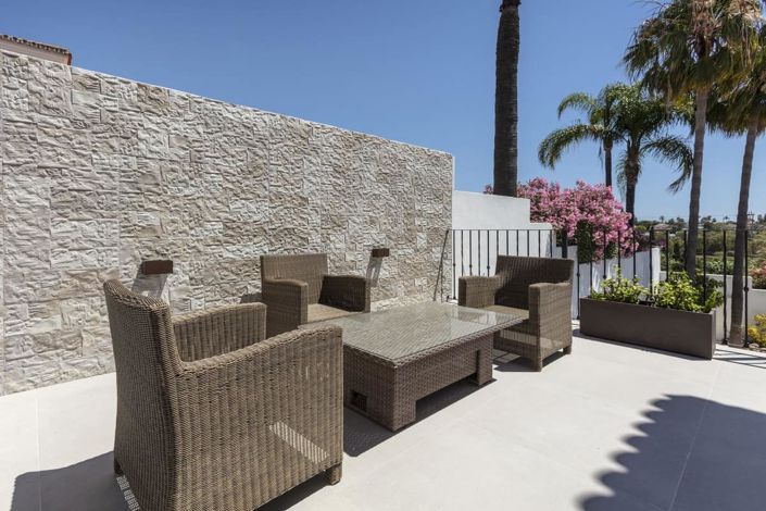 Image No.10-6 Bed House for sale