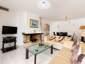 r5101006-destination-marbella-image-2