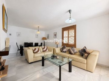 r5101006-destination-marbella-image-4