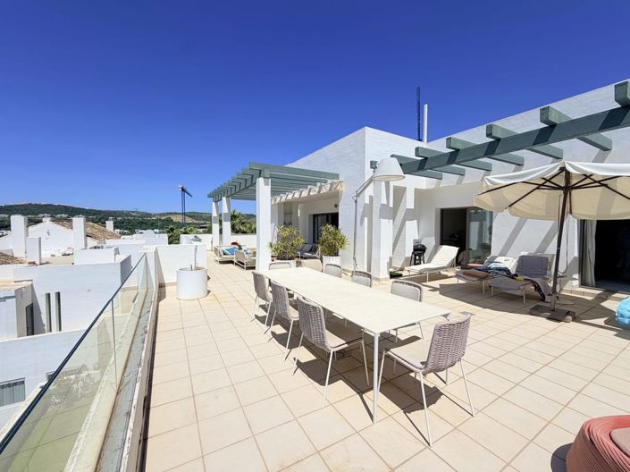 Image No.10-3 Bed Apartment for sale