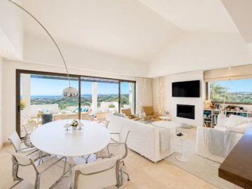 r5394364-destination-marbella-image-1