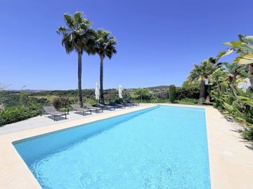 r5394364-destination-marbella-image-4