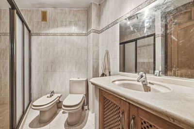 r5395195-destination-marbella-image-13