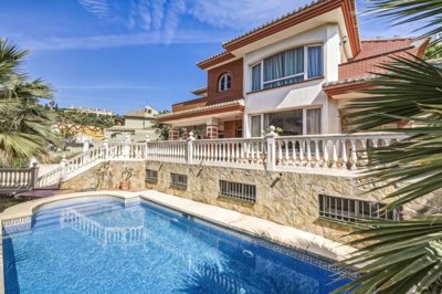 r5395195-destination-marbella-image-2