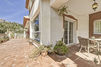 r5395195-destination-marbella-image-5