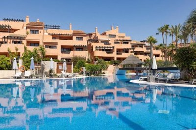 r5447542-destination-marbella-image