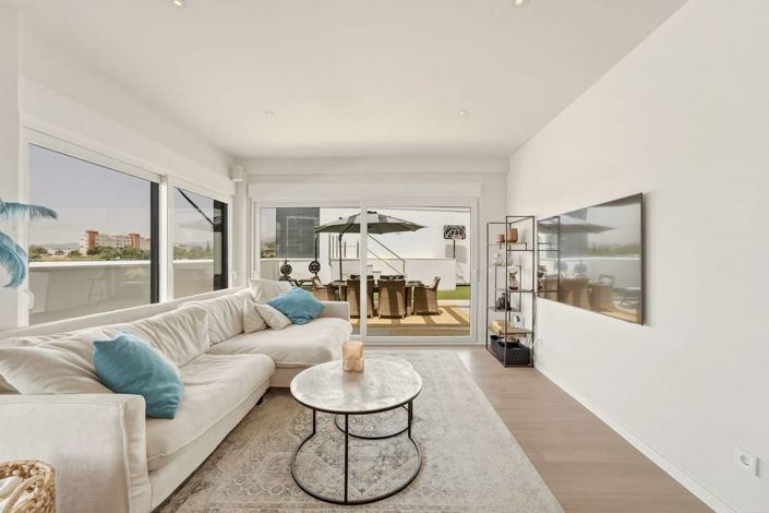 Image No.14-4 Bed Apartment for sale