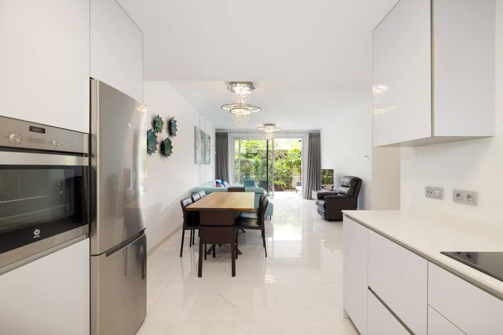 Image No.10-3 Bed Apartment for sale