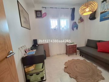 r5449282-destination-marbella-image-14