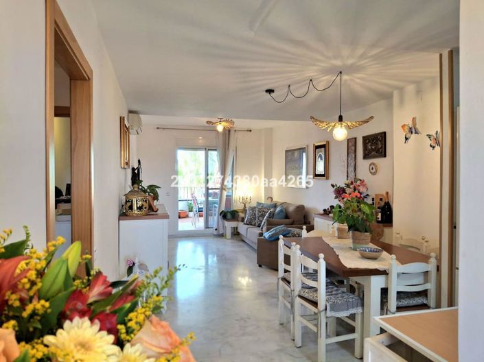 Image No.2-Appartement de 2 chambres à vendre à Riviera del Sol