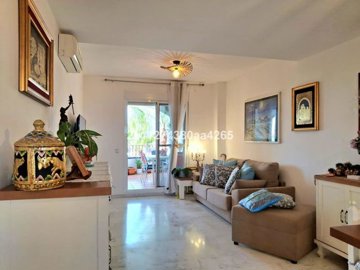 r5449282-destination-marbella-image-3