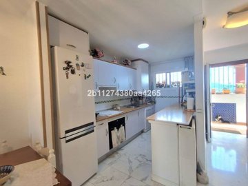 r5449282-destination-marbella-image-5