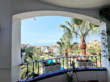 r5449282-destination-marbella-image-7