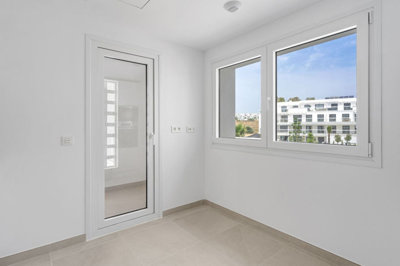 r5449648-destination-marbella-image-3