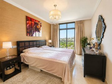 r5450410-destination-marbella-image-8