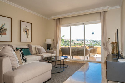 r5124088-destination-marbella-image-1