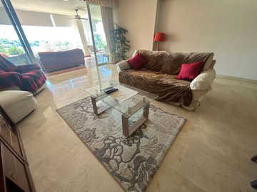 r5475682-destination-marbella-image-4