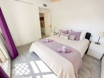 r5477782-destination-marbella-image-11
