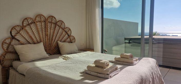 Image No.32-2 Bed Apartment for sale
