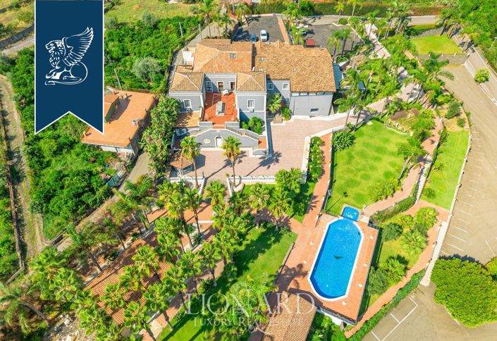 Image No.5-7 Bed Villa for sale