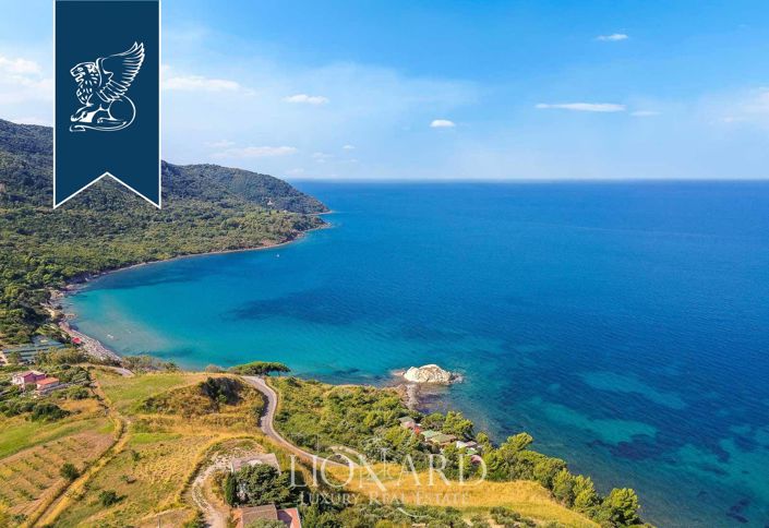 Image No.2-Un hôtel de 10 chambres à vendre à Agropoli