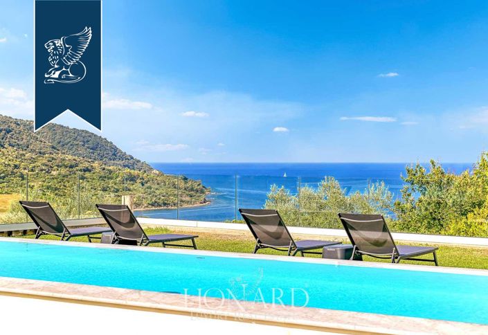 Image No.5-Un hôtel de 10 chambres à vendre à Agropoli