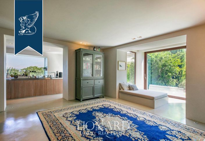 Image No.42-4 Bed Villa for sale