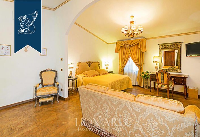 Image No.2-18 Bed Hotel for sale