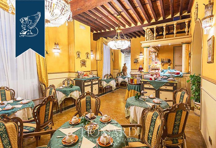 Image No.4-18 Bed Hotel for sale