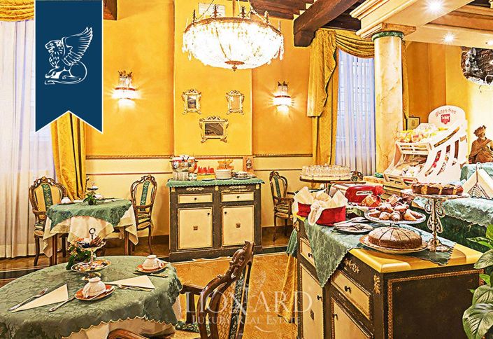 Image No.5-18 Bed Hotel for sale