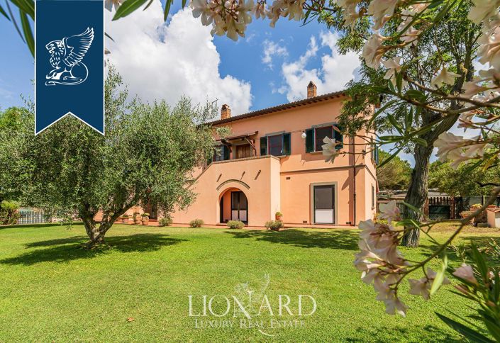 Image No.10-18 Bed Farmhouse for sale