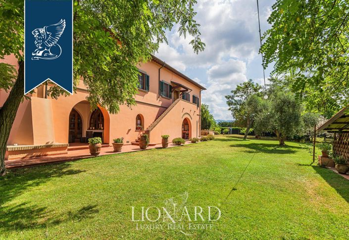 Image No.15-18 Bed Farmhouse for sale