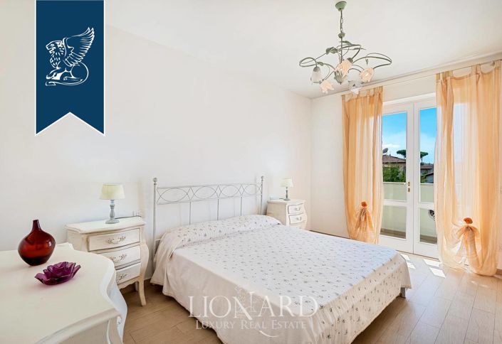 Image No.14-4 Bed Villa for sale