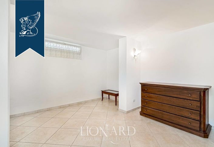 Image No.27-4 Bed Villa for sale