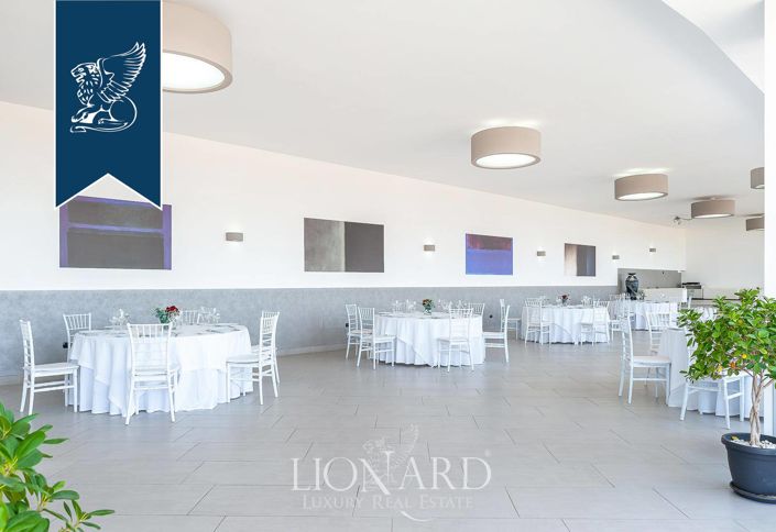 Image No.32-4 Bed Villa for sale