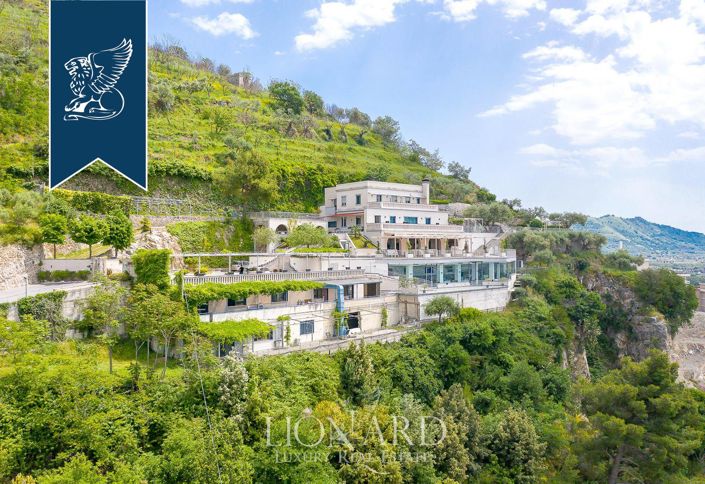 Image No.4-4 Bed Villa for sale