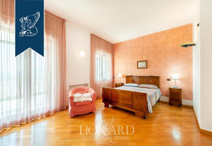 Image No.41-4 Bed Villa for sale