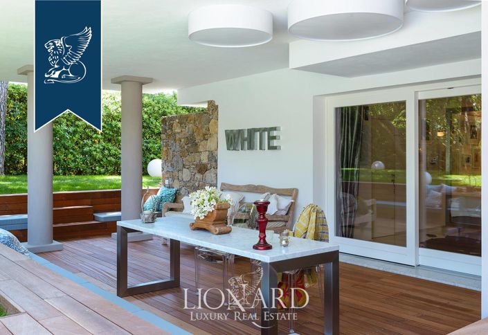 Image No.12-5 Bed Villa for sale