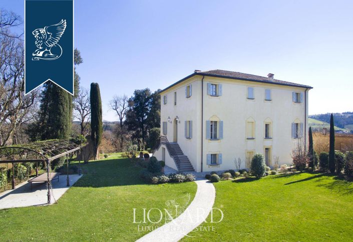 Image No.3-6 Bed Villa for sale