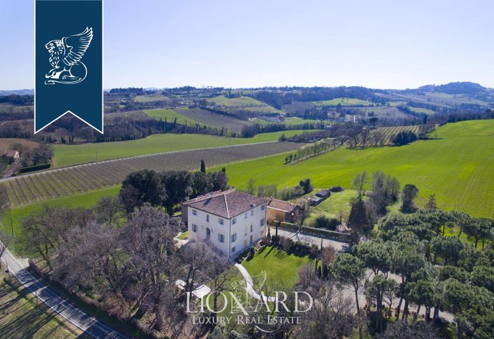 Image No.51-6 Bed Villa for sale