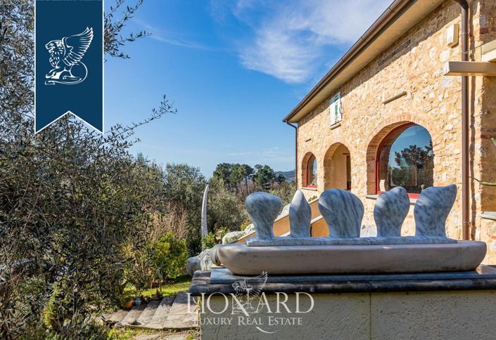 Image No.18-7 Bed Villa for sale