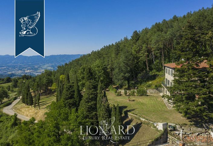 Image No.13-10 Bed Farmhouse for sale