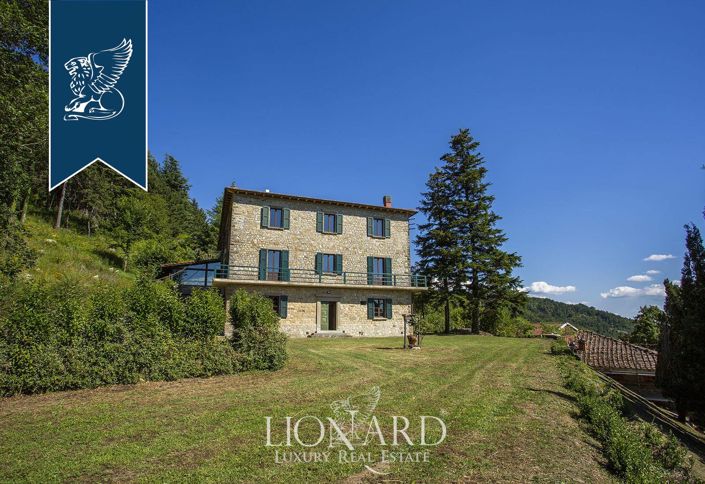 Image No.14-10 Bed Farmhouse for sale